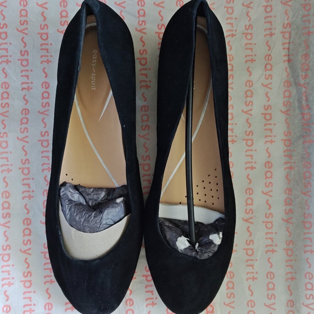 EASY SPIRIT BLACK SUEDE SHOES  SIZE 9 1/2